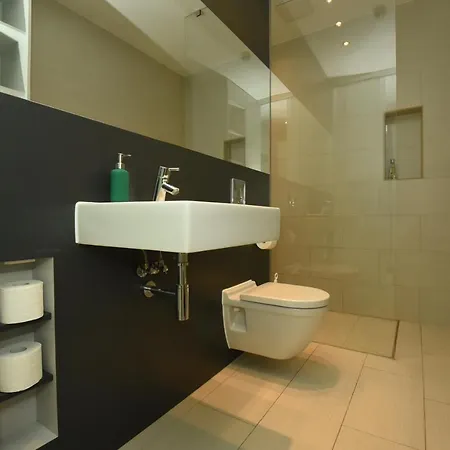 Modernes Apartment - Netflix & Gym - Zentrumsnah ! *